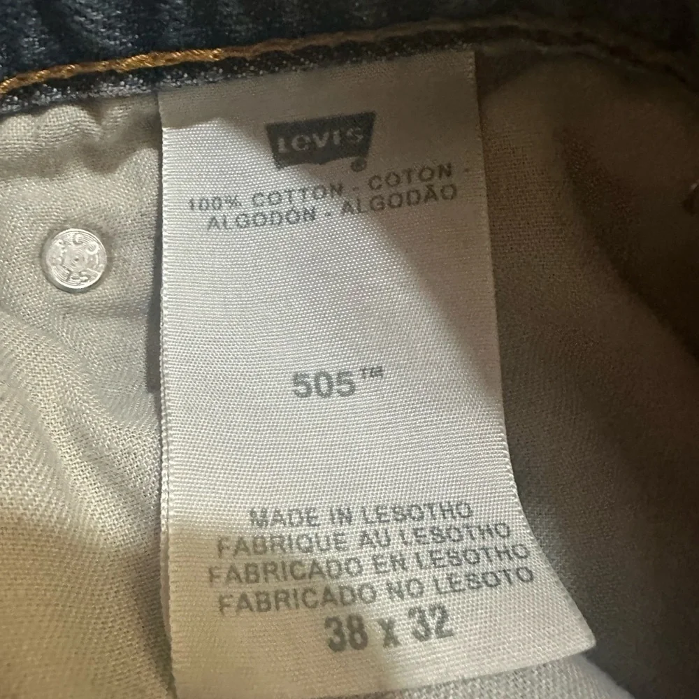 Levi's 505 Red Tag Men's Distressed Denim Jeans 38 x 32